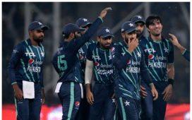 Pakistan beat England by 6 runs
