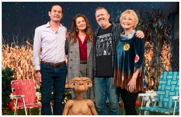 Drew Barrymore Reunites With ‘E.T.’ Cast in Honor of Film’s 40th Anniversary