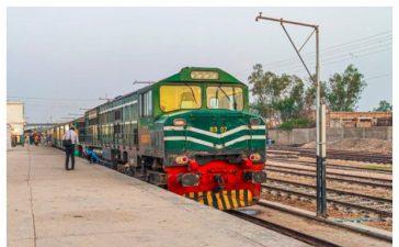 Pakistan Railways increases fares