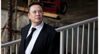 Elon Musk’s wealth drops by $100 billion in 2022