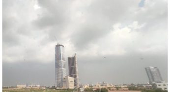 Karachi’s weather turns pleasant with light rain