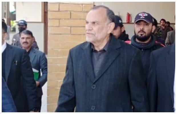 Azam Swati controversial tweets cases: IHC issues notice to state for Jan 2