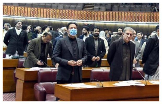 Shah Mehmood Qureshi replaces Imran Khan as PTI parliamentary group leader at NA