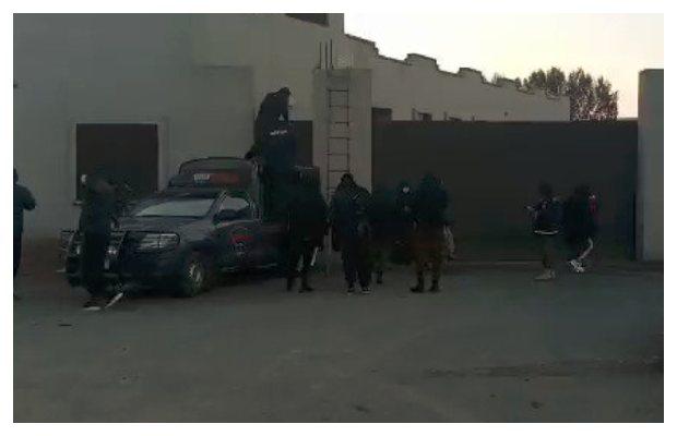 Police raids Parvez Elahi’s Gujrat residence
