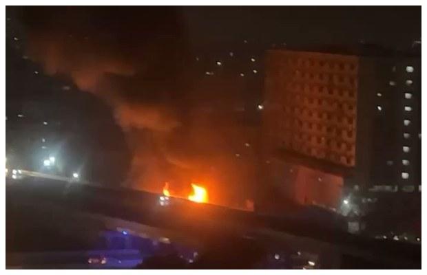 At least 45 shops reduced to ashes in a fire at Karachi’s Garibabad furniture market