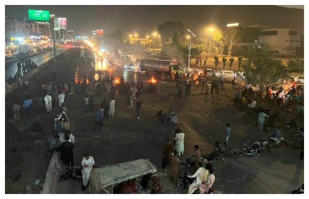 Protests erupt in Karachi against Imran Khan’s possible arrest