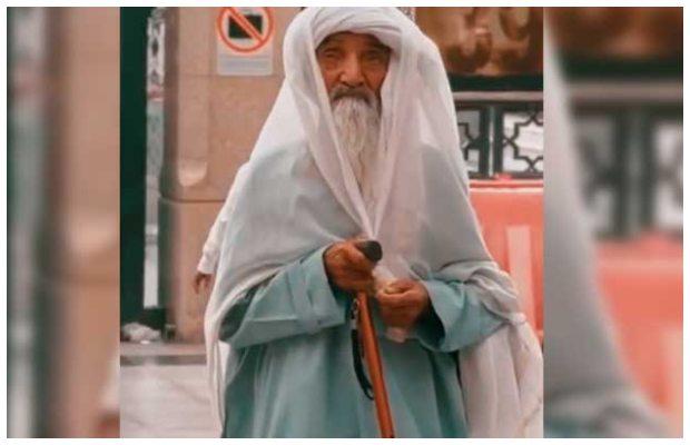 Javed Afridi, Peshawar Zalmi owner, offers Hajj sponsorship to viral elderly pilgrim