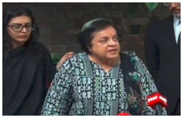 Shireen Mazari quits PTI and announces to leave politics