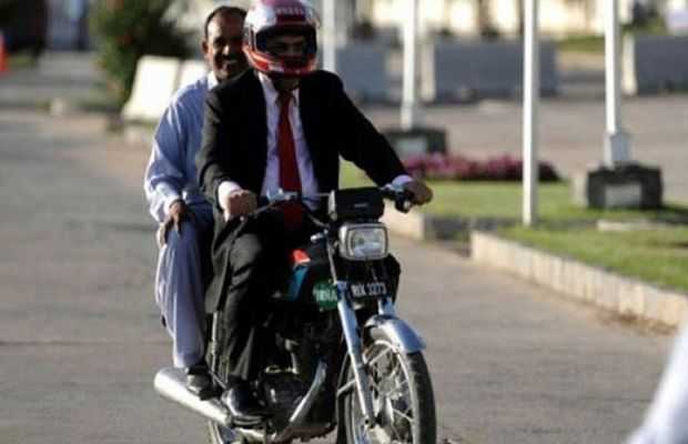 Islamabad administration bans pillion riding in federal capital for 10 days