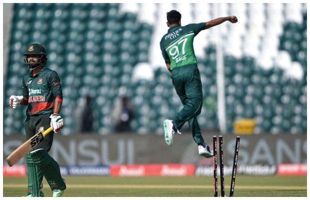 Pakistan pace attack rips through Bangladesh batting line-up, restricting it to 193 runs