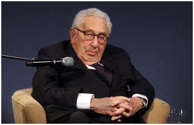 Henry Kissinger, American diplomat and Nobel winner, dies aged 100