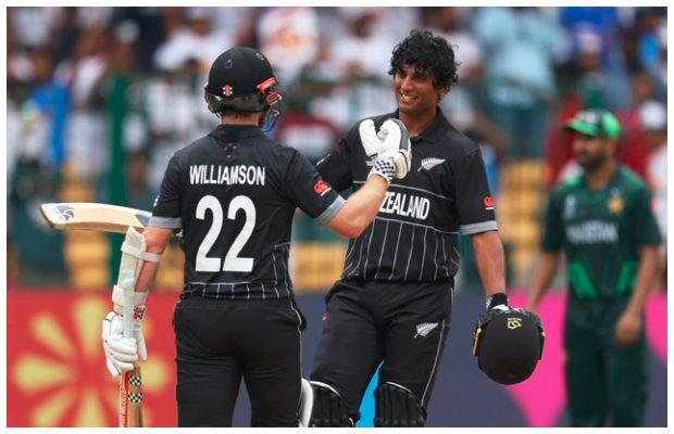 New Zealand set a massive target of 402 runs for Pakistan