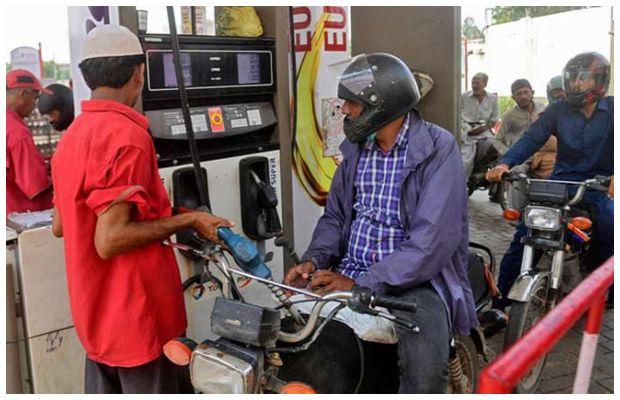 Govt reduces petrol price by Rs2.4 per litre