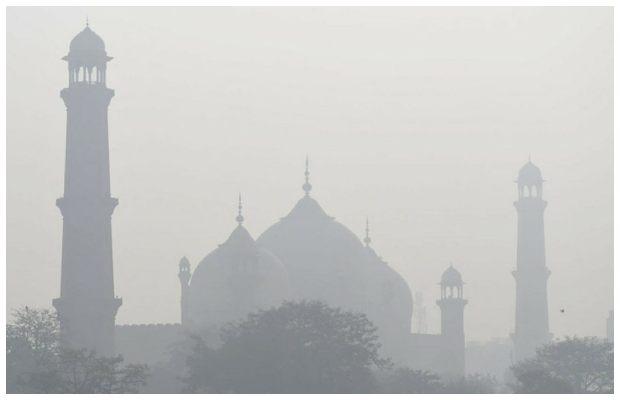 Punjab imposes smog emergency
