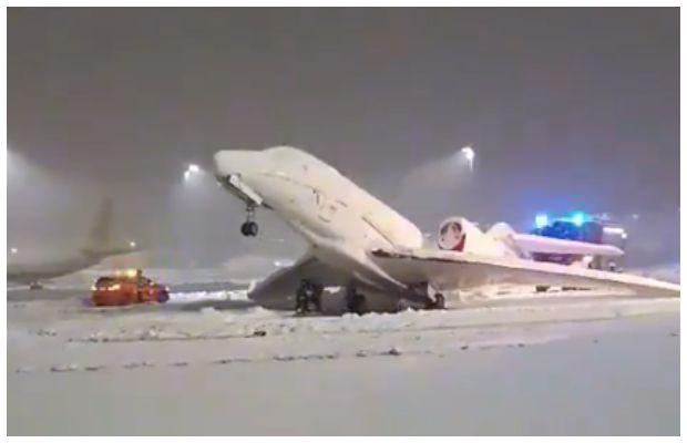 Munich Airport comes to standstill amid snowstorm