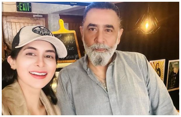 Azekah Daniel all praises for her Mein co-star Shahzad Nawaz