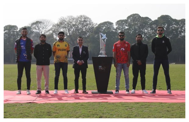 PSL9 trophy unveiled in Lahore