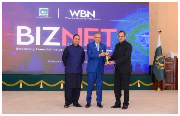 TECNO Mobile Receives Prestigious Award from the President of Pakistan