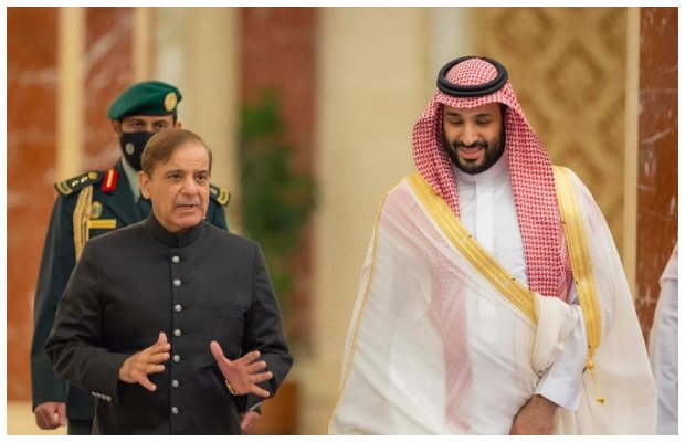 Saudi Crown Prince Mohammad bin Salman felicitates PM Shehbaz Sharif
